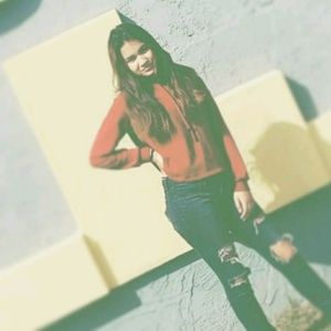 Meet your Posher, Yineth